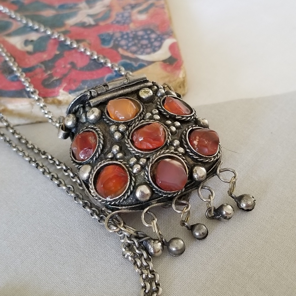 Exotic Keepsake Necklace